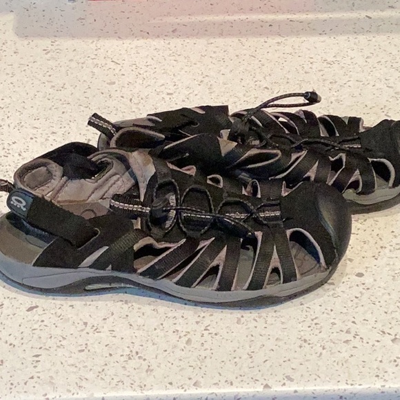 Women’s Windriver Sandals - Picture 2 of 4